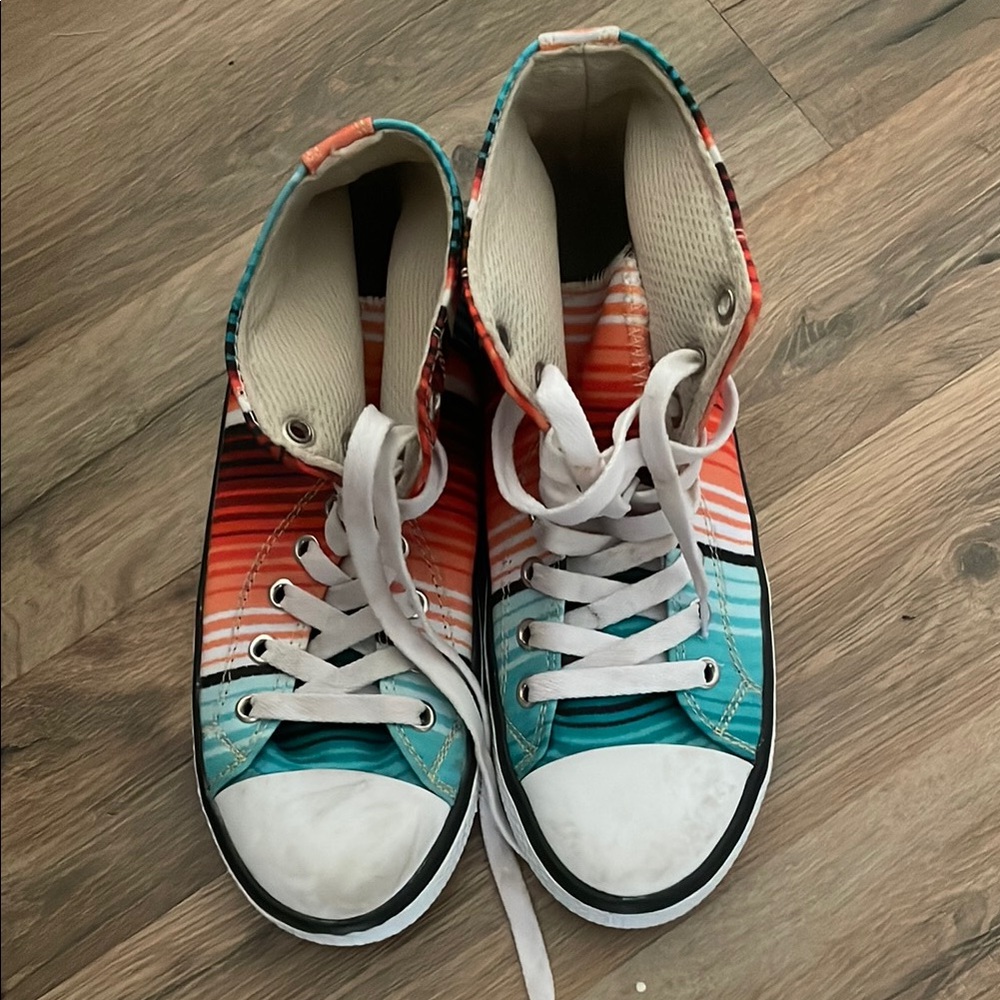 Western high top sneakers